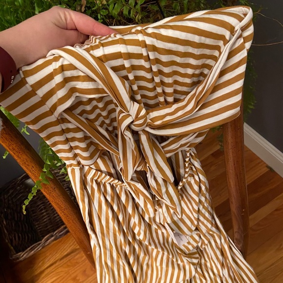 American eagle tie back jumpsuit 💛 - Picture 7 of 9